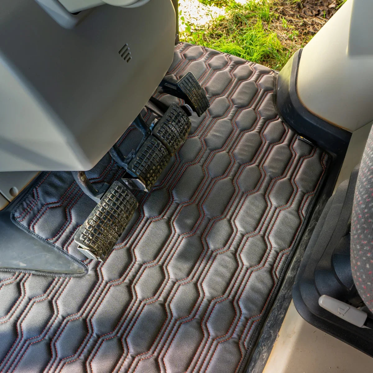 CabMat tractor floor mat installed in Massey Ferguson 5S – photo 1